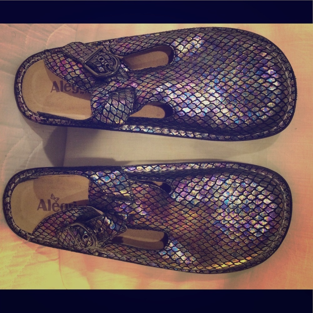 Alegria Classic Irridescent Clogs
